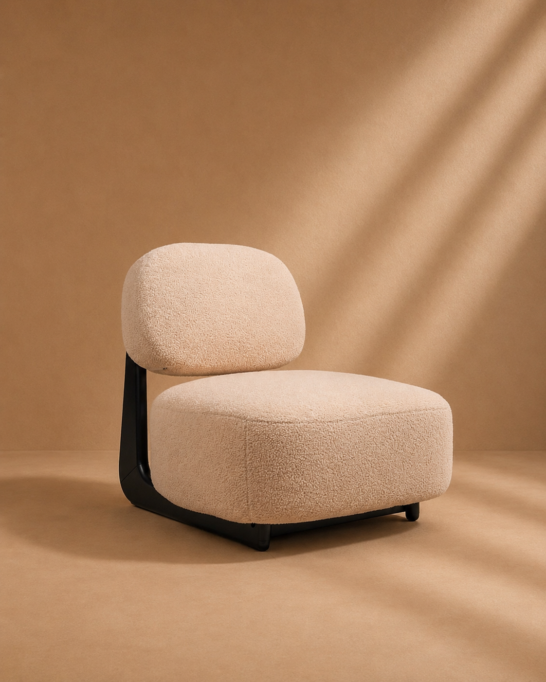 NOMA Lounge Chair