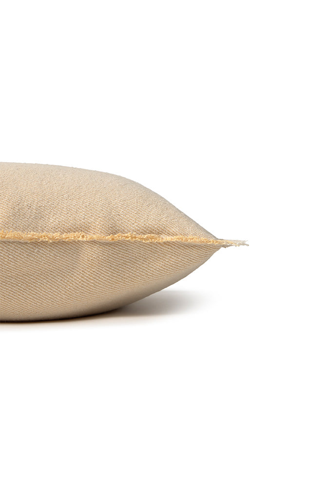 Cushion Vertical – Natural Lines