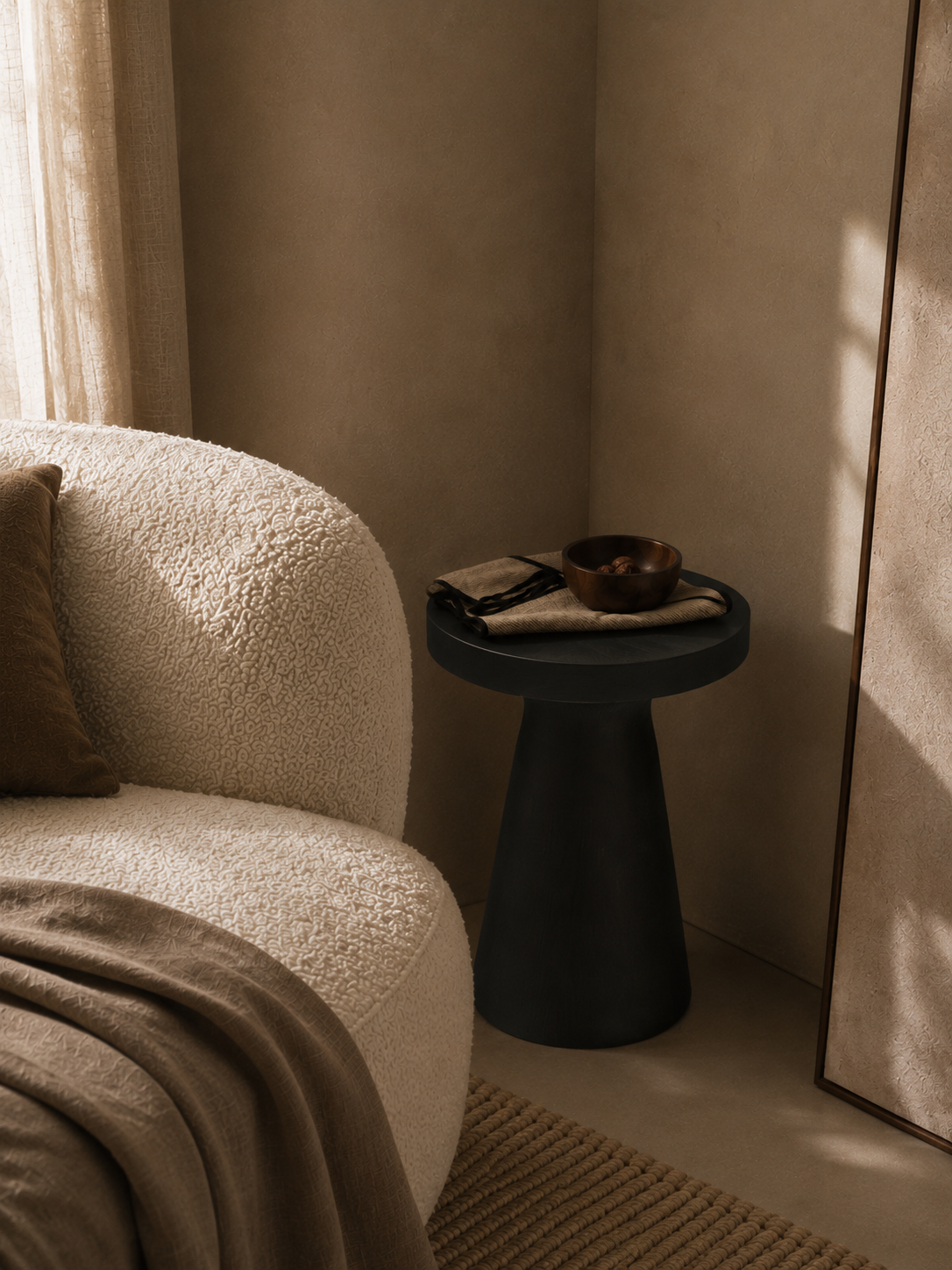 FIJI SIDE TABLE — BLACK
